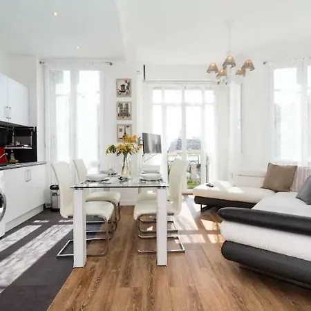 Gambetta Apartment *